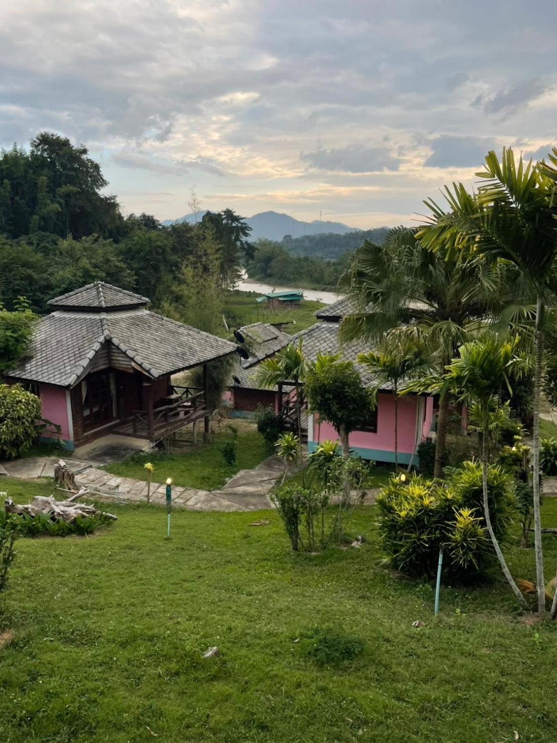 Pai Love & Baan Chonphao Resort Eksteriør billede